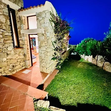 Immersa Nella Natura Con Giardino E Discesa Privata Al Mare