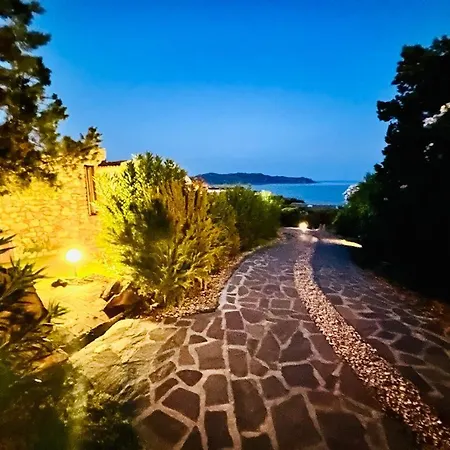 Вилла Immersa Nella Natura Con Giardino E Discesa Privata Al Mare *