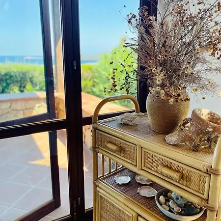 Immersa Nella Natura Con Giardino E Discesa Privata Al Mare * Monte Petrosu